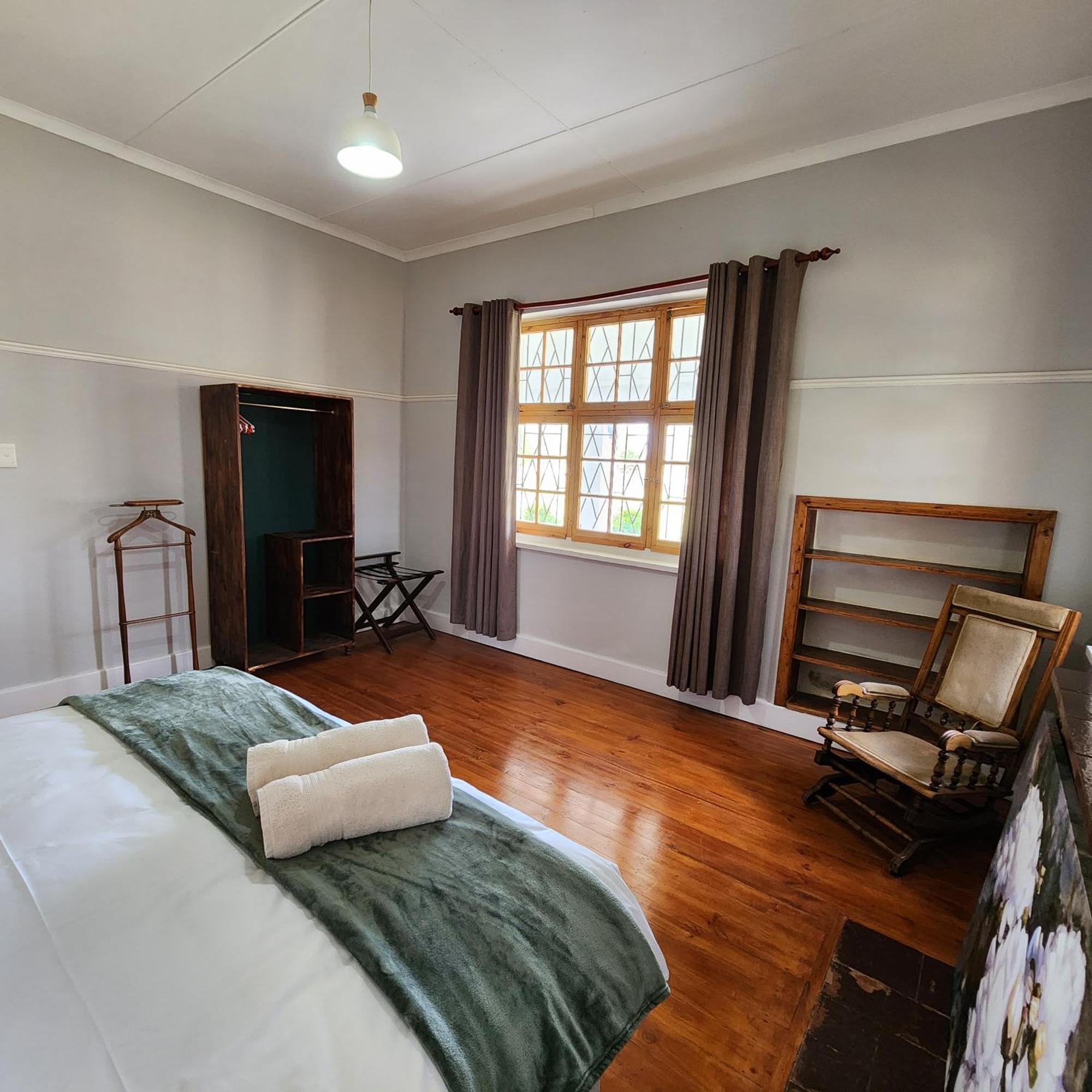 Karoo Leeu Self Catering Villa Oudtshoorn Exteriör bild