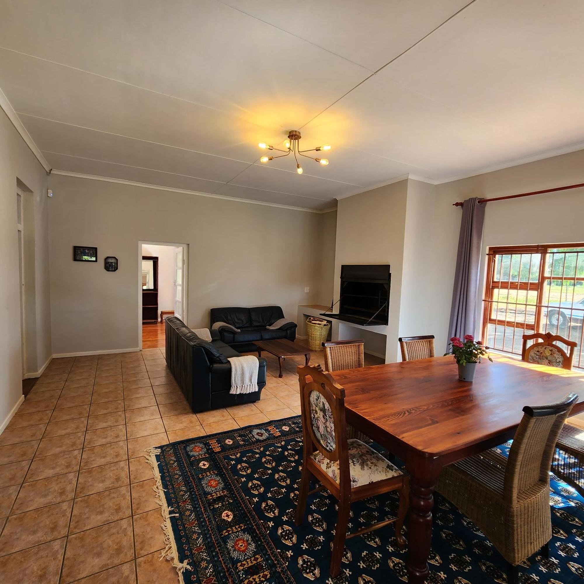 Karoo Leeu Self Catering Villa Oudtshoorn Exteriör bild