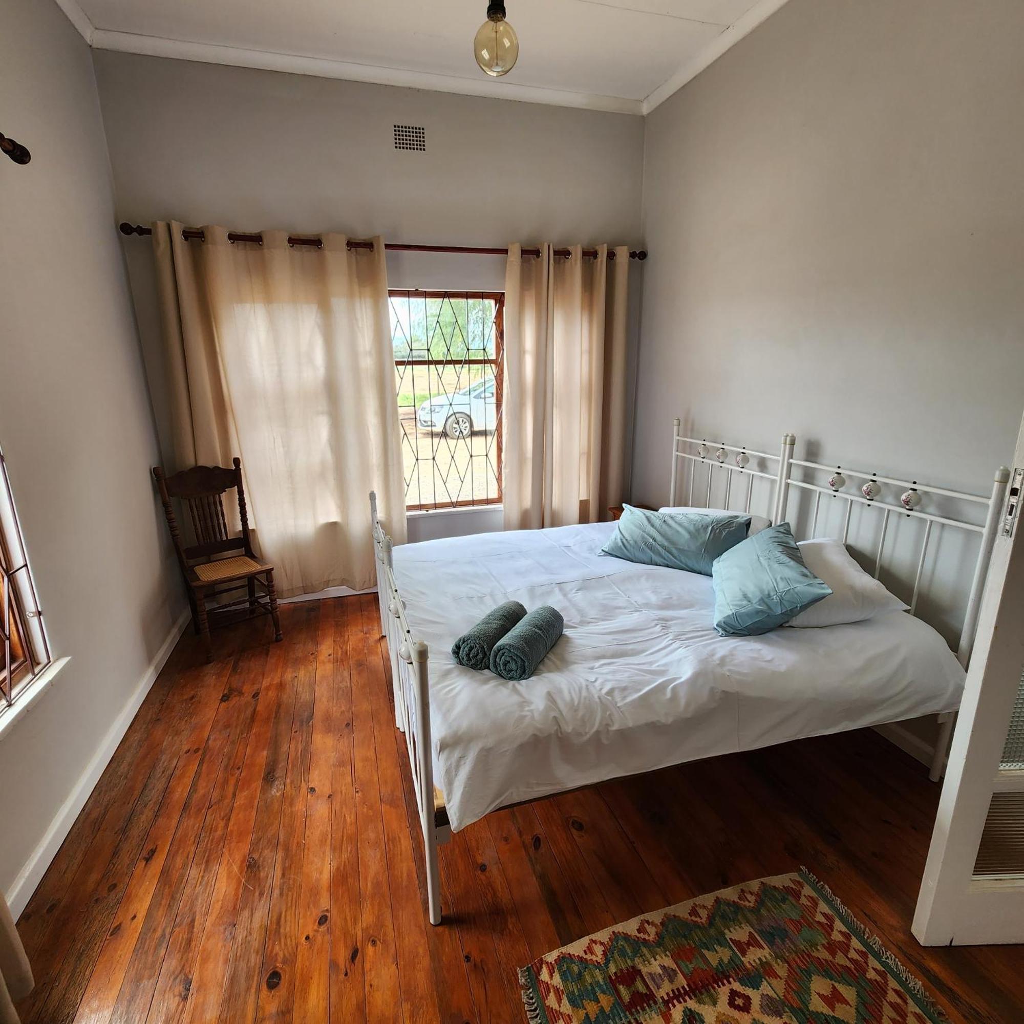 Karoo Leeu Self Catering Villa Oudtshoorn Exteriör bild